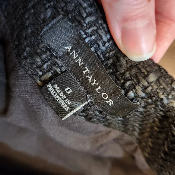 Ann Taylor Skirt - Picture 4 of 4